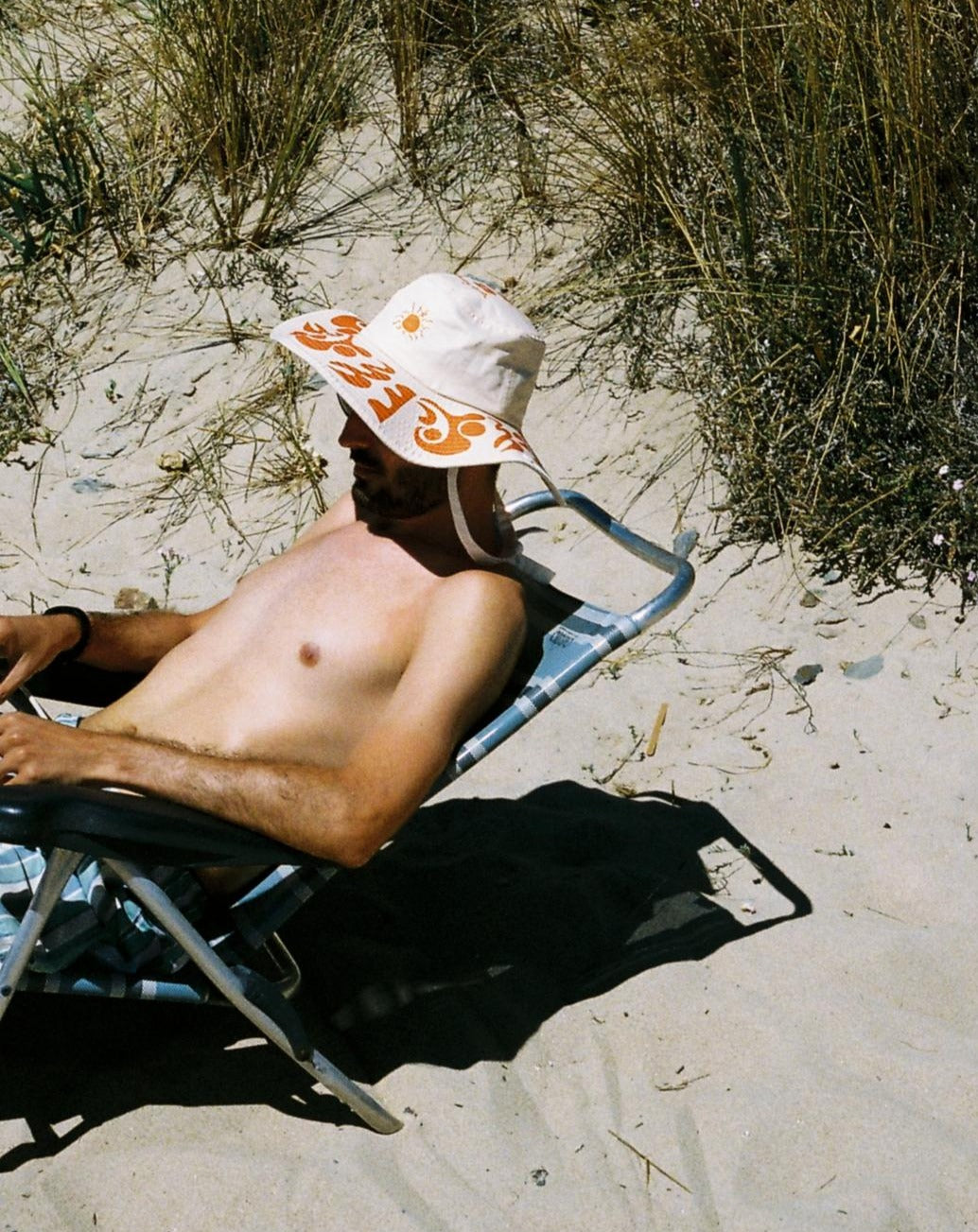 Sun_bucket_hat_saltycrush